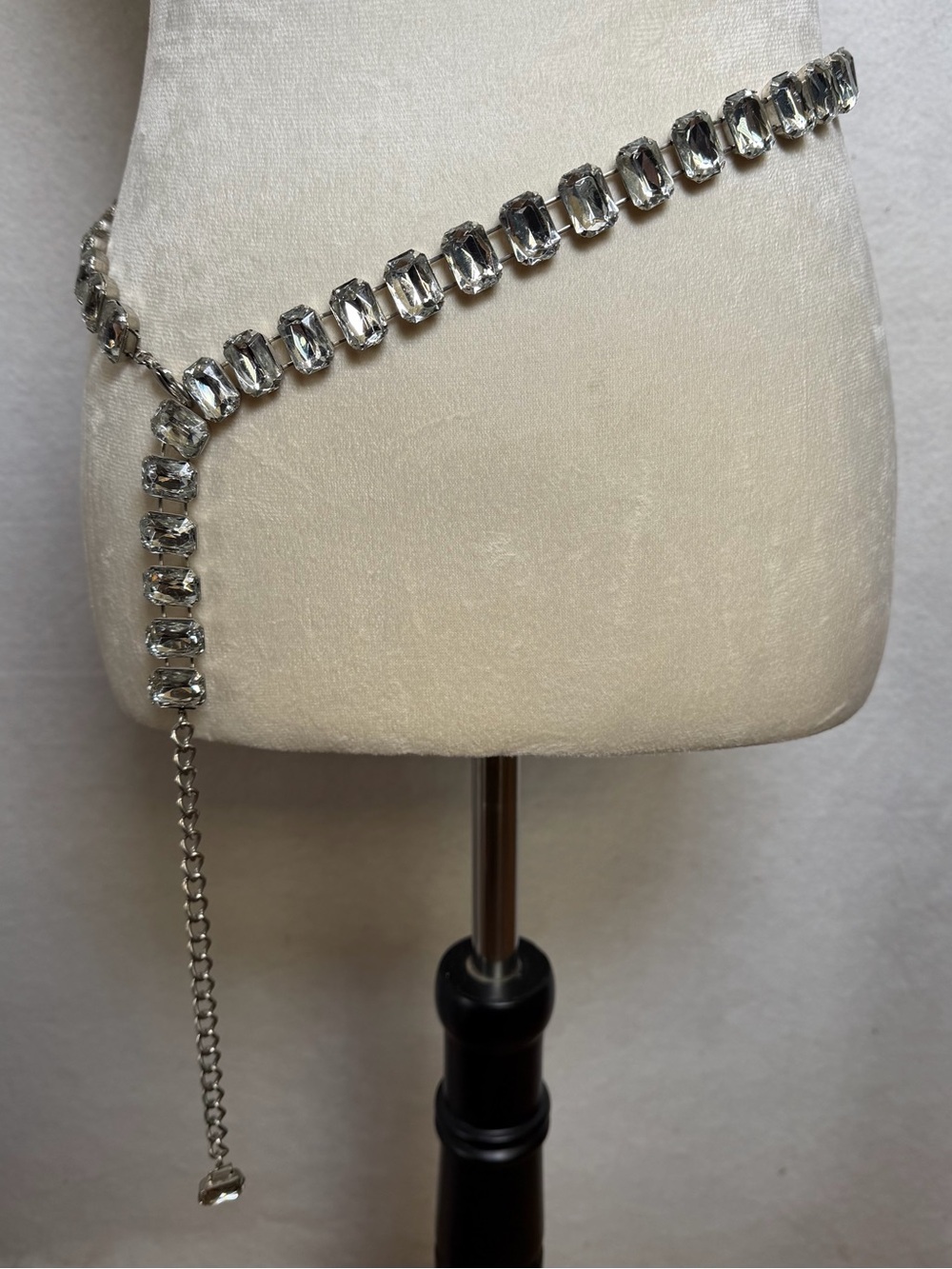 Vintage Y2K Silver Rhinestone Chain Belt Emerald Cut Crystal Waist Belly Chain